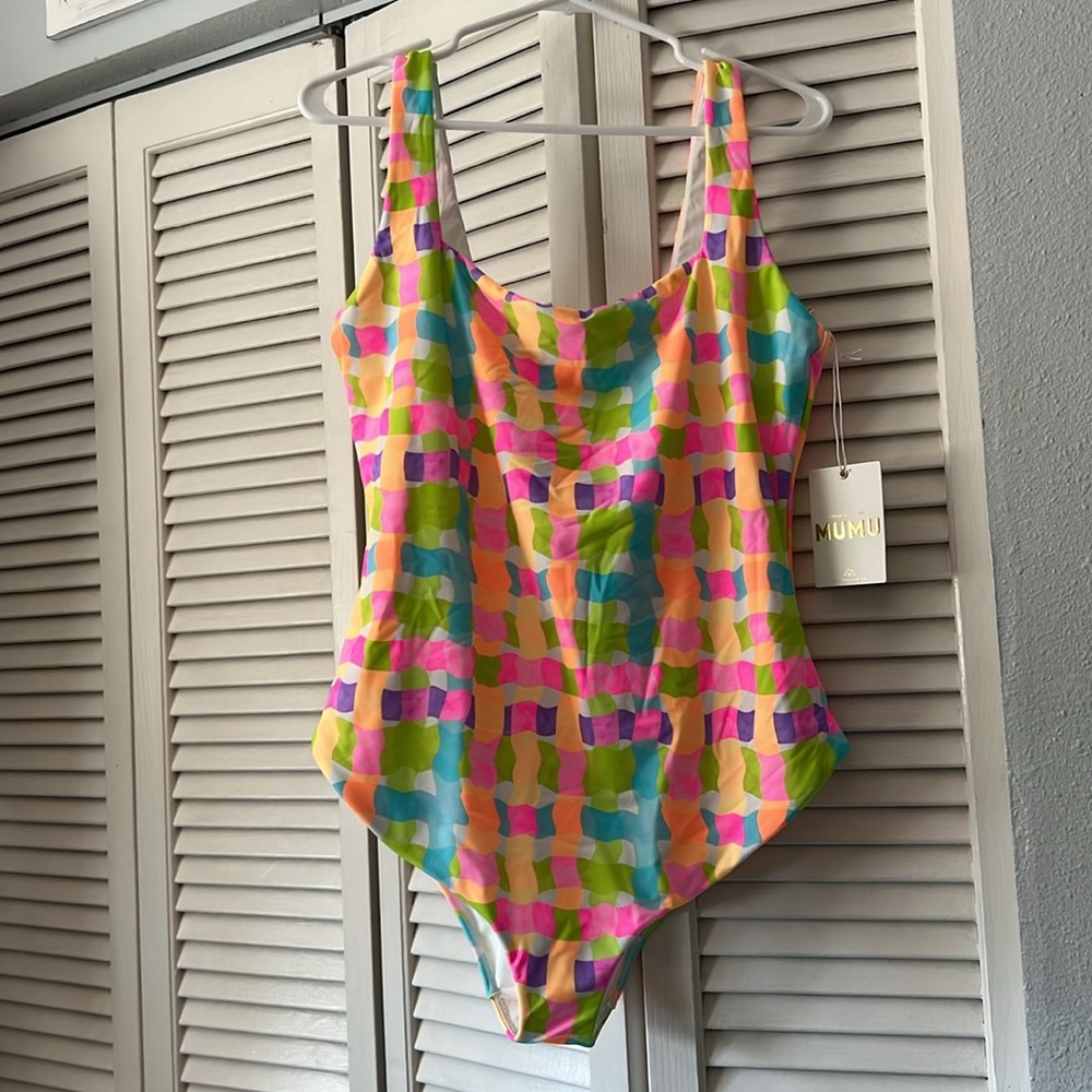 🆕 Bright color block Show Me Your MuMu swimsuit
